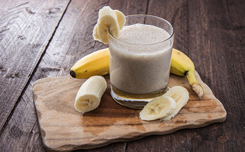 Smoothie de banane et flocons d'avoine